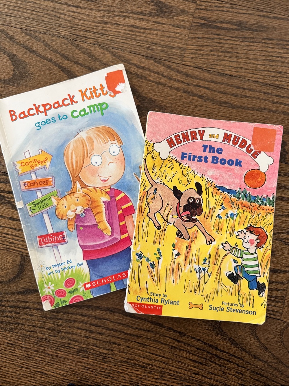 Backpack Kitty goes to Camp and Henry and Mudge The First Book Scholastic books